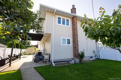 222 N Pine Street, Massapequa, NY 11758 - Photo 50