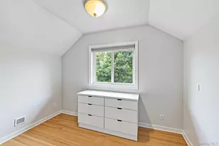 72 S Village Dr, Bellport, NY 11713 - Photo 22