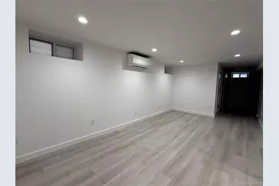 6194 Grove St, Ridgewood, NY 11385 - Photo 10