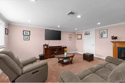 790 Wenwood Drive, East Meadow, NY 11554 - Photo 28