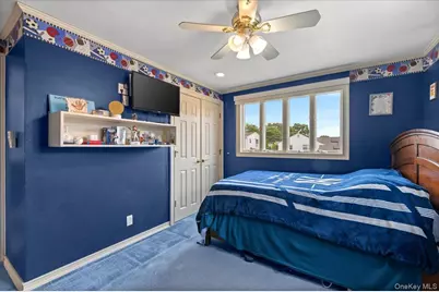 790 Wenwood Drive, East Meadow, NY 11554 - Photo 20