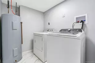 4 Hicks Cir, Hicksville, NY 11801 - Photo 30
