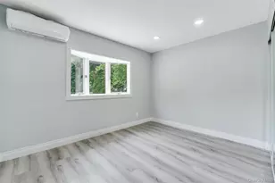 4 Hicks Cir, Hicksville, NY 11801 - Photo 16