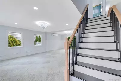 4 Hicks Circle, Hicksville, NY 11801 - Photo 18