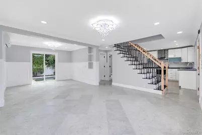 4 Hicks Circle, Hicksville, NY 11801 - Photo 8