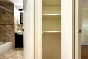 2069 Lacombe, Bronx, NY 10473 - Photo 12