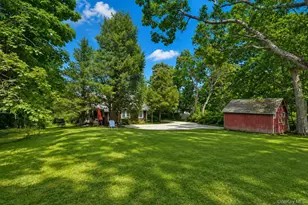 1101 Flanders Rd, Flanders, NY 11901 - Photo 14