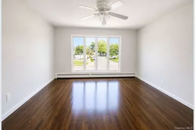 42 Marbourne Road, Bethpage, NY 11714 - Photo 6