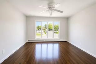 42 Marbourne Rd, Bethpage, NY 11714 - Photo 6