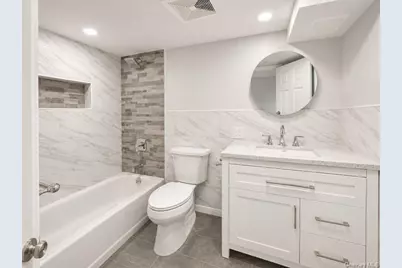 42 Marbourne Road, Bethpage, NY 11714 - Photo 10