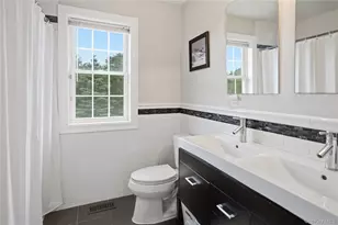 4 Wood Hollow Dr, Westhampton, NY 11977 - Photo 22