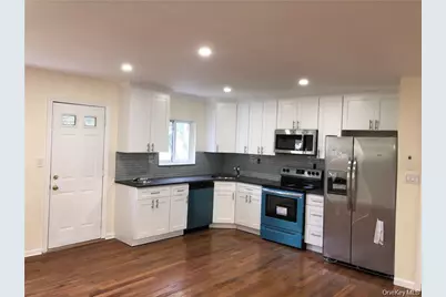 409 S 3rd Avenue, Mount Vernon, NY 10550 - Photo 2