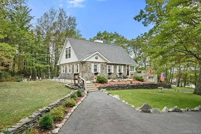 17 Nightingale Trail E, Wurtsboro, NY 12790 - Photo 2