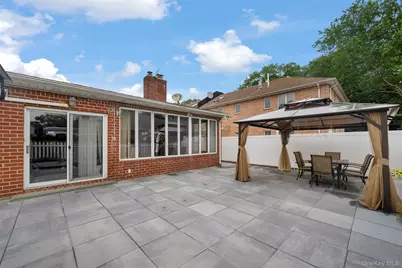 24420 73rd Avenue, Little Neck, NY 11362 - Photo 22
