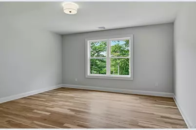 333 Concord Court, Dix Hills, NY 11746 - Photo 36