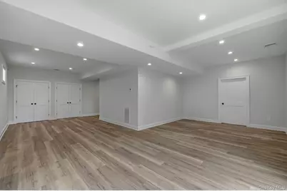 333 Concord Court, Dix Hills, NY 11746 - Photo 42