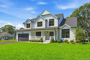 333 Concord Ct, Dix Hills, NY 11746 - Photo 2