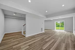 333 Concord Ct, Dix Hills, NY 11746 - Photo 42