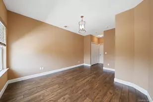 93 Millie CT, Patchogue, NY 11772 - Photo 18