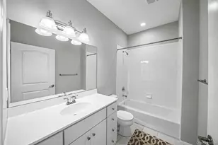 93 Millie CT, Patchogue, NY 11772 - Photo 16