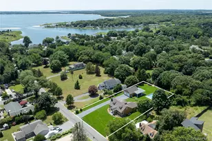 605 Cedar Dr, Southold, NY 11971 - Photo 26