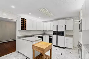 11 Hillside Ct, Suffern, NY 10901 - Photo 18