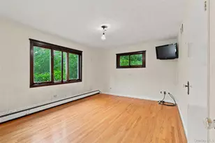 11 Hillside Ct, Suffern, NY 10901 - Photo 20