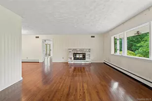 11 Hillside Ct, Suffern, NY 10901 - Photo 8