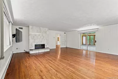 11 Hillside Court, Suffern, NY 10901 - Photo 12