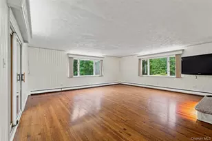 11 Hillside Ct, Suffern, NY 10901 - Photo 10