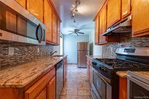 100 Brooklyn Ave, Freeport, NY 11520 - Photo 12
