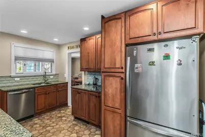 2723 Clarendon Avenue, Bellmore, NY 11710 - Photo 4