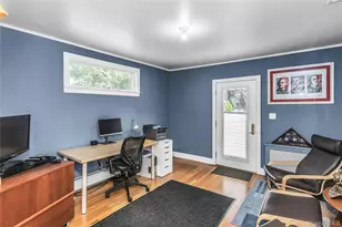 2723 Clarendon Ave, Bellmore, NY 11710 - Photo 10