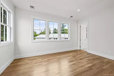 24 Lorraine Court, Northport, NY 11768 - Photo 18