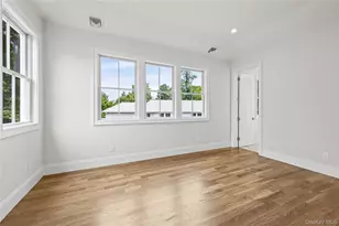 24 Lorraine Ct, Northport, NY 11768 - Photo 18