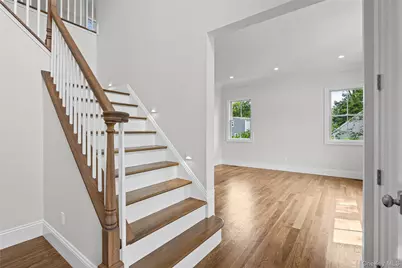 24 Lorraine Court, Northport, NY 11768 - Photo 12