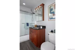 10 Mainsail Dr, Patchogue, NY 11772 - Photo 8