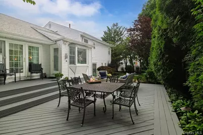 6 Huber Court, Rockville Centre, NY 11570 - Photo 32