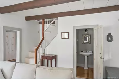 809 Traver Road, Pleasant Valley, NY 12569 - Photo 18