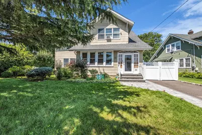30 West Street, Farmingdale, NY 11735 - Photo 2