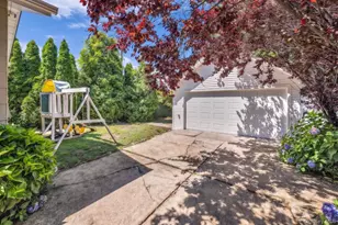 30 West St, Farmingdale, NY 11735 - Photo 40