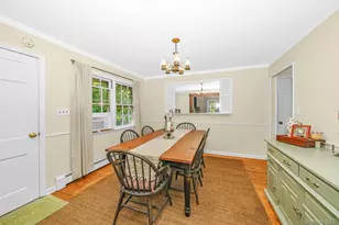 16 Landing Meadow Rd, Smithtown, NY 11787 - Photo 10