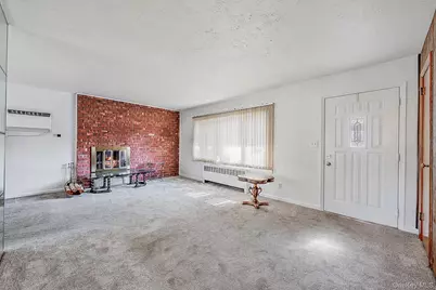 177 10th Street, Bethpage, NY 11714 - Photo 4