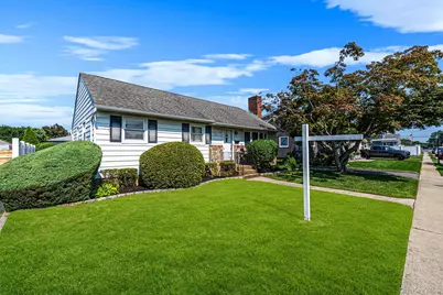 177 10th Street, Bethpage, NY 11714 - Photo 2
