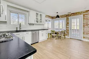 13 Gladwyne Ct, Spring Valley, NY 10977 - Photo 8