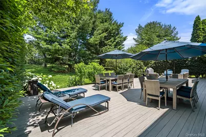 134 Hiland Court, Commack, NY 11725 - Photo 32