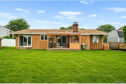 35 Fleets Point Drive, West Babylon, NY 11704 - Photo 16