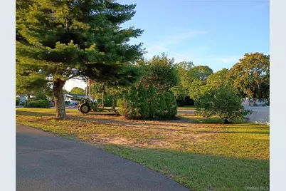 14 Fairway Drive, Port Jefferson Station, NY 11776 - Photo 8