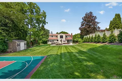 30 Irving Drive, Woodbury, NY 11797 - Photo 34