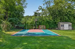30 Irving Dr, Woodbury, NY 11797 - Photo 42